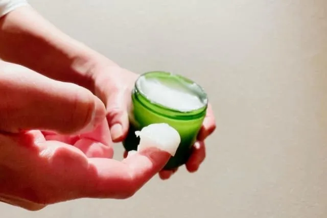 しっとりまとまりつつ軽やかさも両立できるクリームタイプ