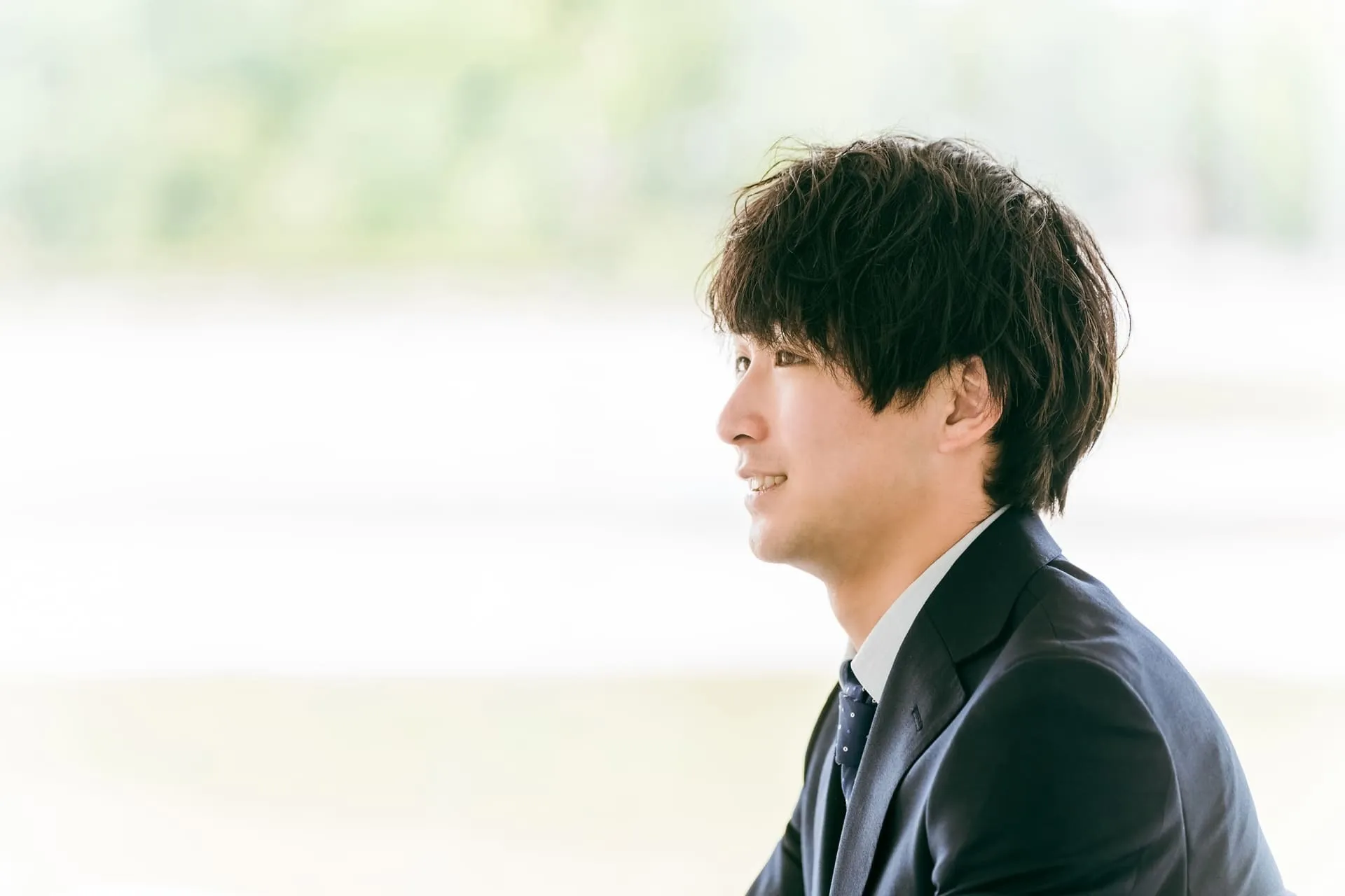 【メンズ向け】ワックスなしでも決まる！パーマヘアのコツ